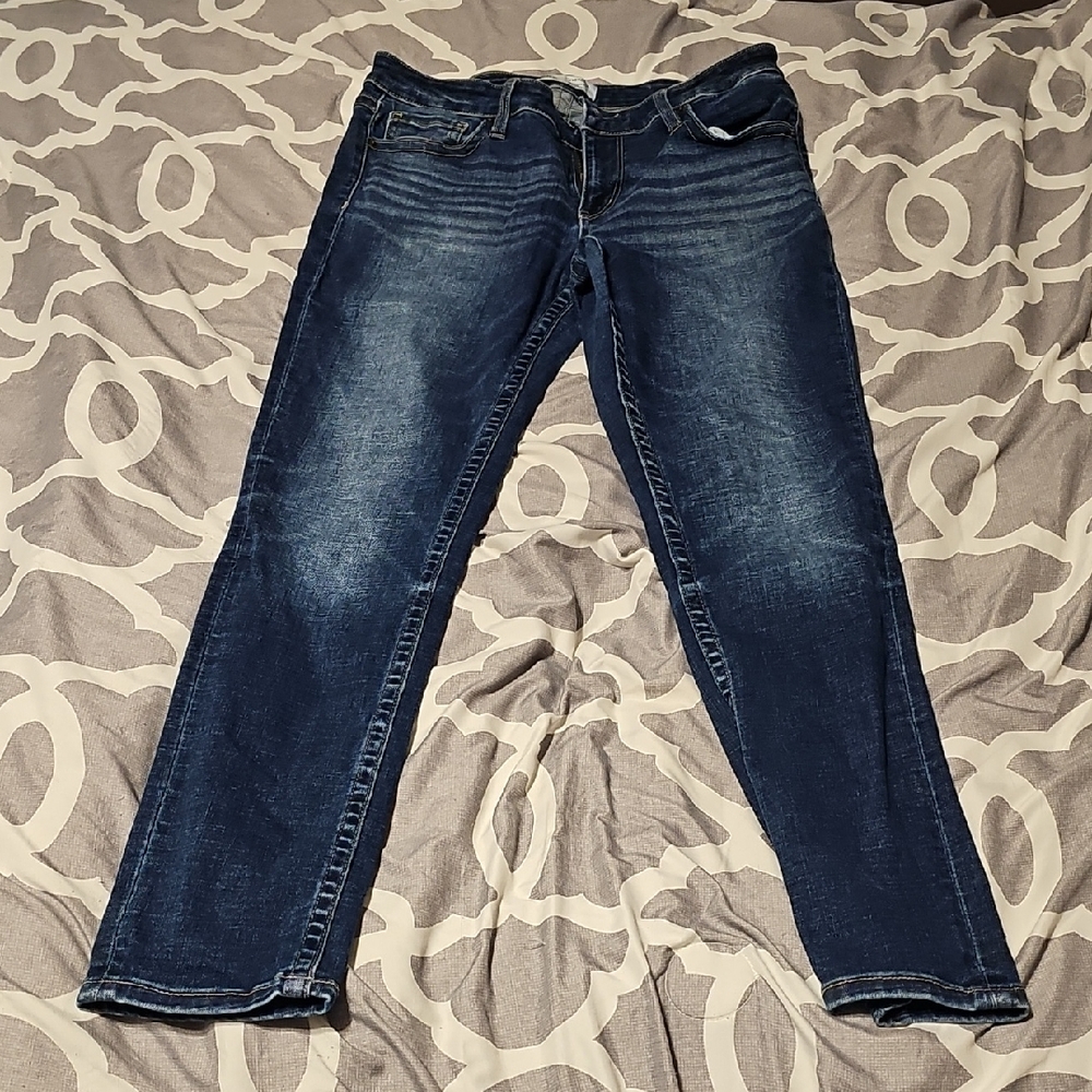 BKE Victoria Mid-Rise Blue Jeans